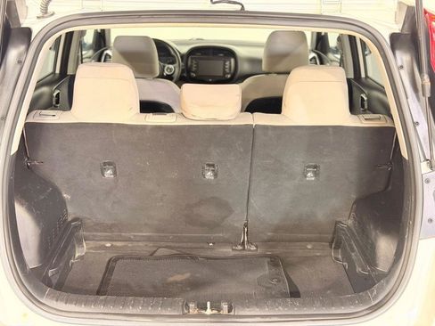 Used 2020 Kia Soul LX FWD image 31