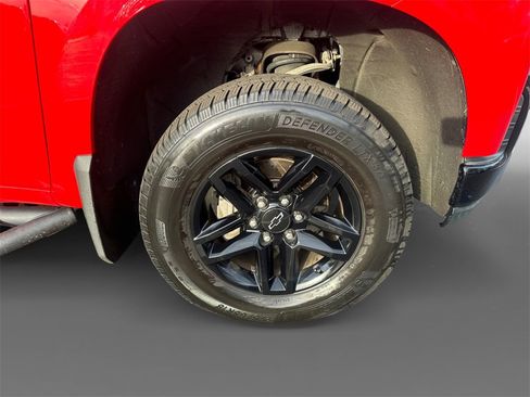 Used 2019 Chevrolet Silverado 1500 LT Trail Boss image 10