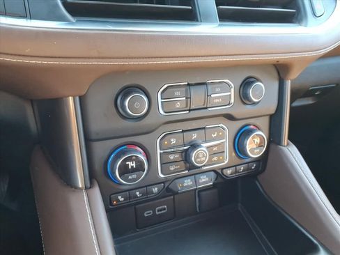 Used 2024 Chevrolet Suburban High Country image 26