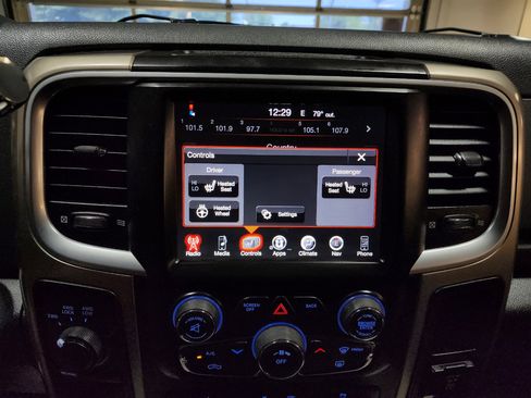 Used 2015 RAM 2500 Big Horn image 30