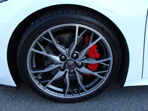 Used 2020 Chevrolet Corvette Stingray Premium Cpe w/ 3LT Preferred Equipment Group RWD image 36