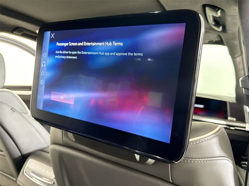 Used 2025 Cadillac Escalade ESV V w/ LPO, ONYX Package image 35