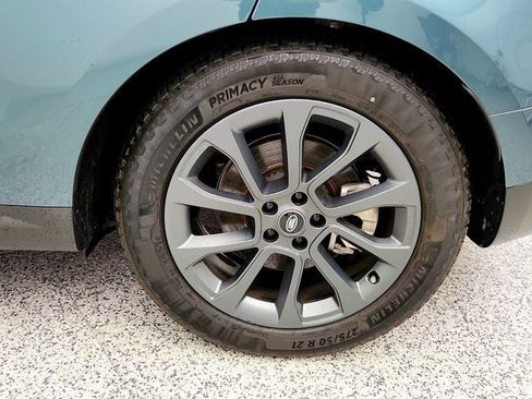 Used 2024 Land Rover Range Rover Sport SE AWD/4WD image 9