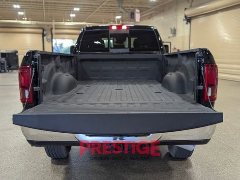 New 2025 RAM 3500 Big Horn image 7