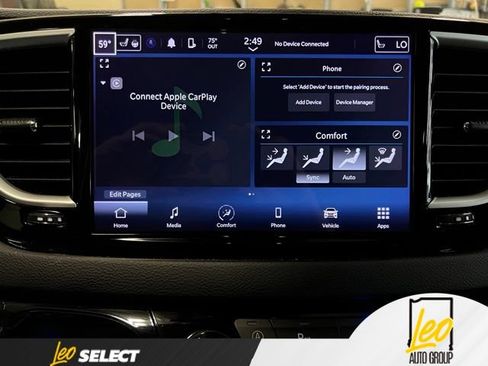 Used 2023 Chrysler Pacifica Touring-L FWD image 12