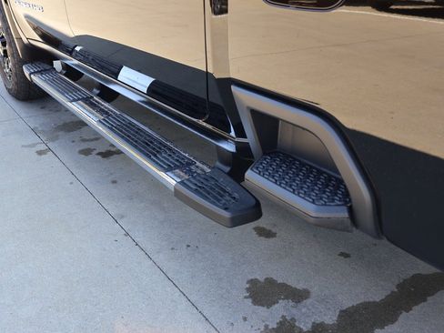 New 2026 GMC Sierra 3500 Denali w/ Denali Reserve Package image 10