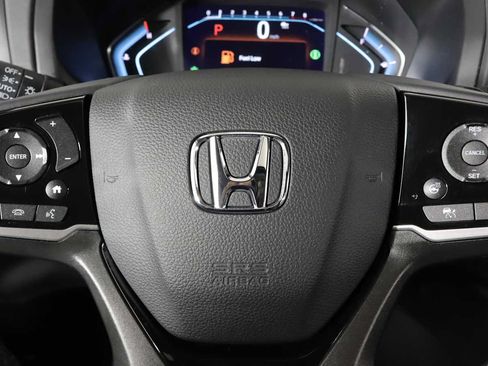 Used 2024 Honda Odyssey Elite image 17