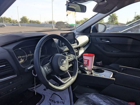 Certified 2023 Nissan Rogue SV w/ SV Premium B Package image 8