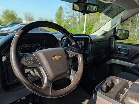 Used 2018 Chevrolet Silverado 1500 LT w/ All Star Edition AWD/4WD image 27