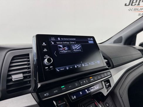 Used 2025 Honda Odyssey Sport-L image 32