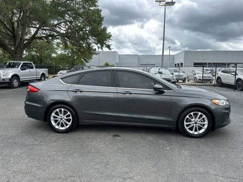 Used 2019 Ford Fusion SE FWD image 7