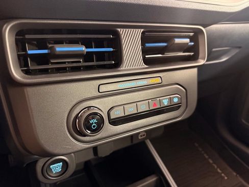 Used 2026 Ford Maverick Lobo AWD/4WD image 41