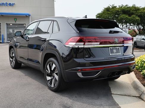 Used 2025 Volkswagen Atlas Cross Sport SE AWD/4WD image 7