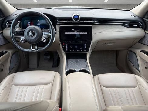 Used 2023 Maserati Grecale GT image 20