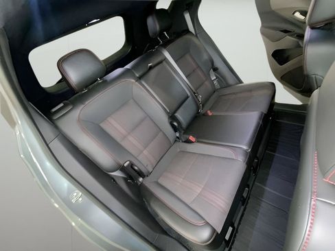 Used 2024 Chevrolet Equinox RS AWD/4WD image 10