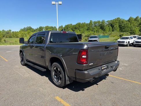 Used 2025 RAM 1500 Big Horn AWD/4WD image 7