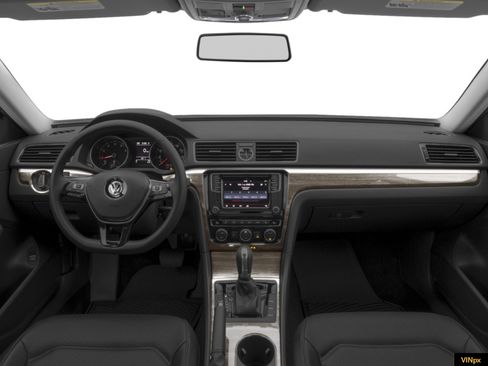 Used 2016 Volkswagen Passat 1.8T SE w/ Lighting Package (P06) FWD image 4