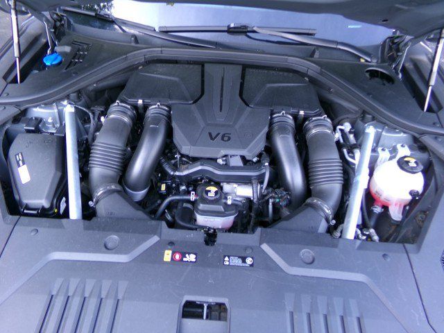 Used 2023 Genesis GV70 3.5T Sport w/ Sport Prestige Package AWD/4WD image 30