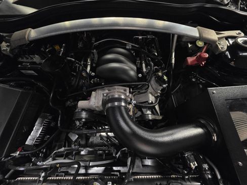 Used 2015 Chevrolet Camaro SS w/ SS Performance Package RWD image 45