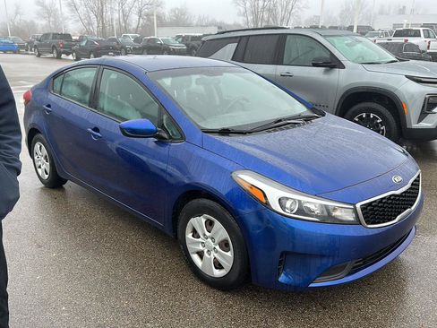 Used 2018 Kia Forte LX image 7