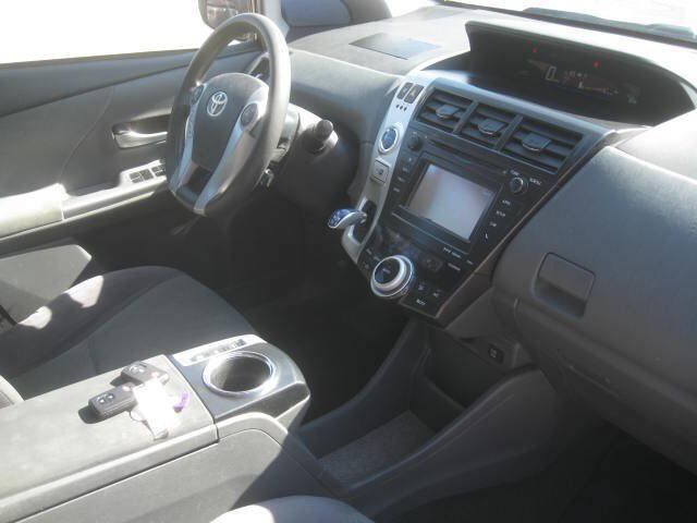 Used 2012 Toyota Prius V Three FWD image 21