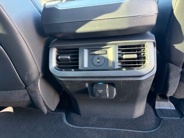 Used 2025 Ford F150 Platinum AWD/4WD image 17