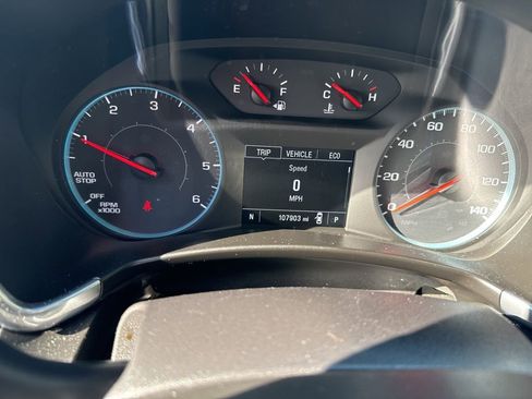 Used 2018 Chevrolet Equinox LT FWD image 18