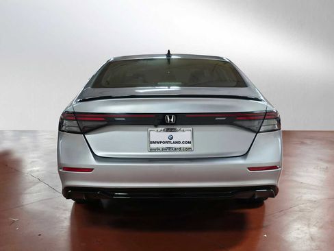 Used 2025 Honda Accord Sport image 6