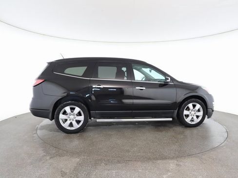 Used 2016 Chevrolet Traverse LT w/ Style and Technology Package image 21
