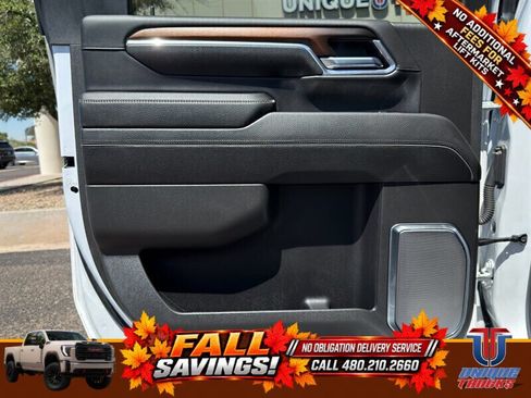 Used 2024 GMC Sierra 3500 Denali w/ Denali Reserve Package AWD/4WD image 22