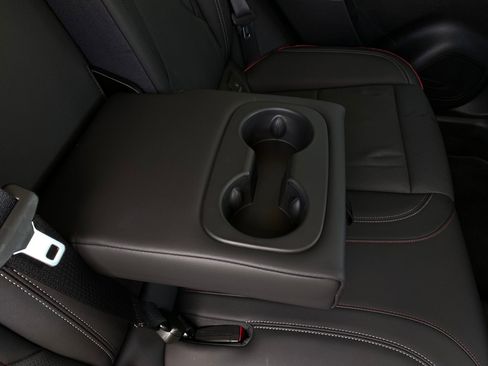 Used 2023 Buick Envision Essence w/ Sport Touring Package image 27