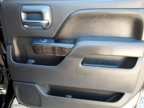 Used 2016 GMC Sierra 2500 Denali w/ Duramax Plus Package image 42