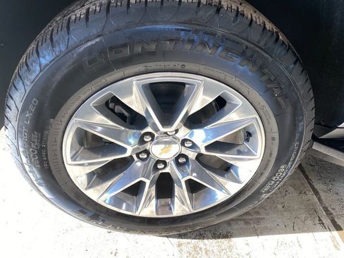 New 2026 Chevrolet Suburban Premier w/ Sun And Tow Package image 17