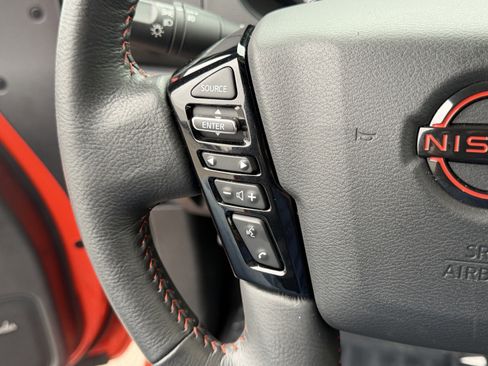 Used 2025 Nissan Frontier PRO-4X w/ Pro Convenience Package image 15