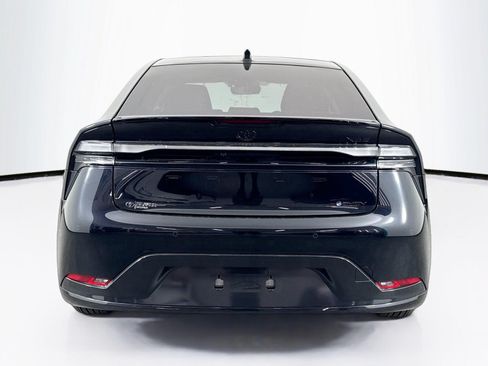 New 2026 Toyota Prius Plug-In Hybrid FWD image 7