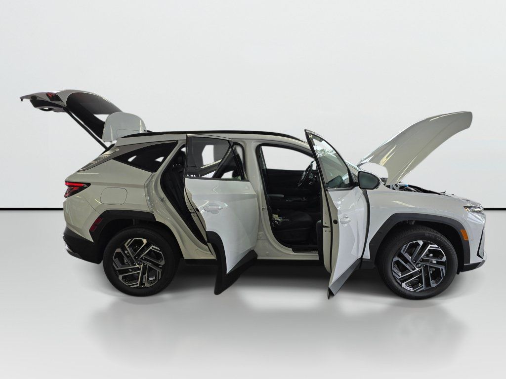 New 2026 Hyundai Tucson Limited AWD/4WD image 9