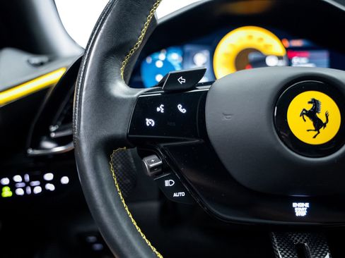 Used 2022 Ferrari Roma RWD image 42