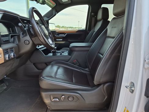 Used 2023 GMC Sierra 1500 Denali AWD/4WD image 15