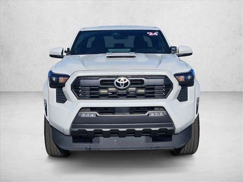 Used 2024 Toyota Tacoma TRD Sport RWD image 2