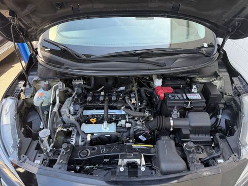 Used 2025 Nissan Versa SV FWD image 30