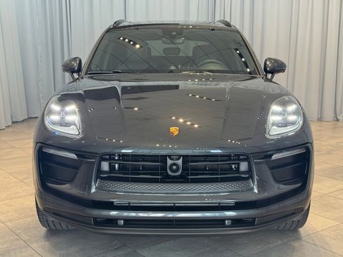 Used 2025 Porsche Macan image 6