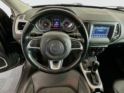 Used 2020 Jeep Compass Latitude image 11