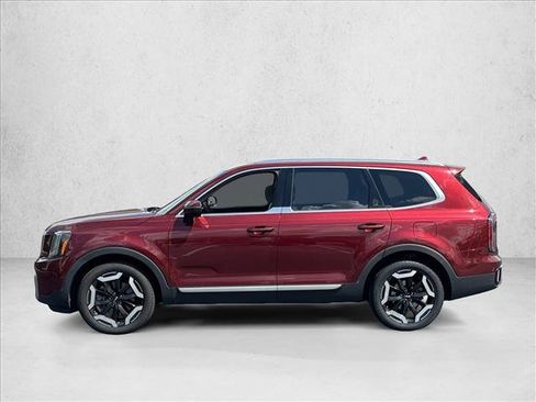Used 2023 Kia Telluride EX w/ EX Captain's Chair Package FWD image 8