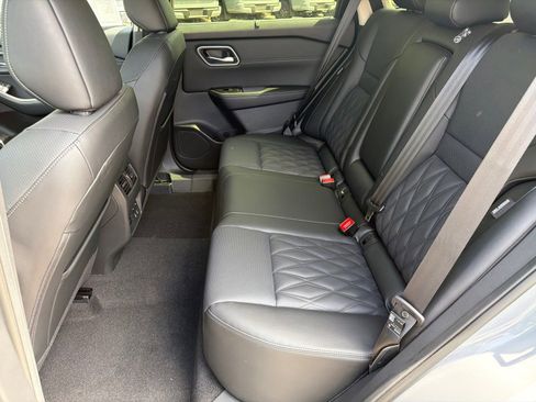 New 2026 Nissan Rogue Platinum w/ Platinum Premium Package AWD/4WD image 21