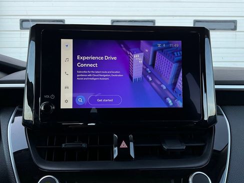 Used 2025 Toyota Corolla LE image 25