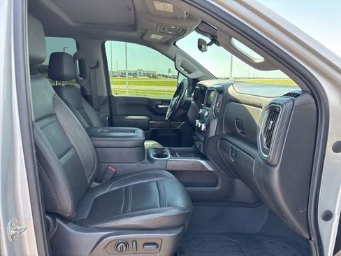 Used 2022 GMC Sierra 3500 Denali w/ Denali Ultimate Package AWD/4WD image 14