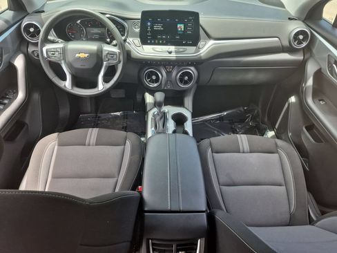 Used 2025 Chevrolet Blazer LT FWD image 25