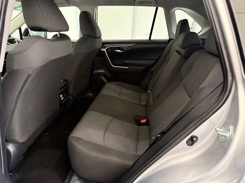 Used 2025 Toyota RAV4 XLE FWD image 14