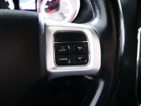 Used 2016 Dodge Grand Caravan R/T w/ Driver Convenience Group FWD image 28