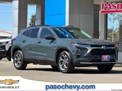 New 2026 Chevrolet Trax LT w/ Sunroof Package